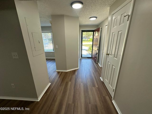 7042 PRESTWICK Circle S, Jacksonville, FL 32244