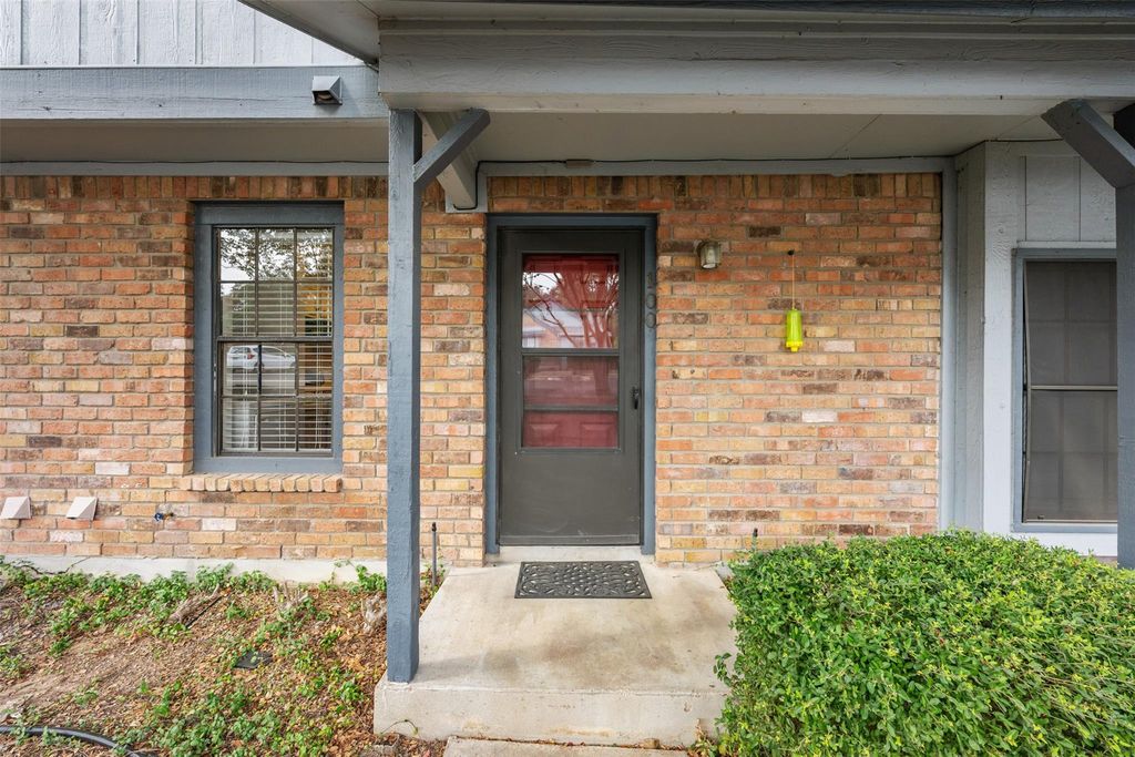 1411 N Gracy Farms LN N 100, Austin, TX 78758