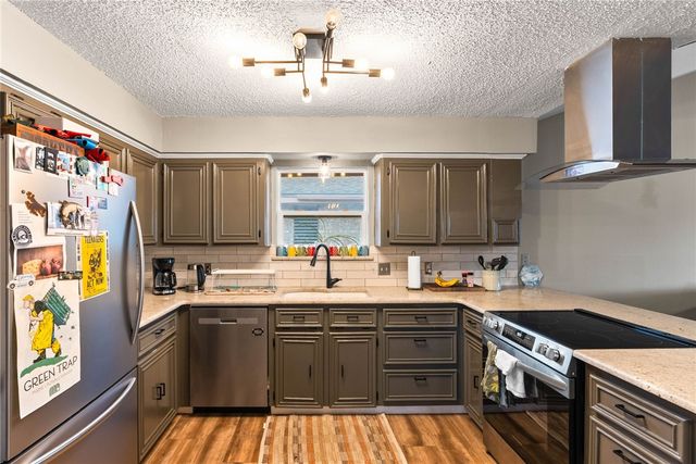 3330 Celon Dr, Corpus Christi, TX 78418