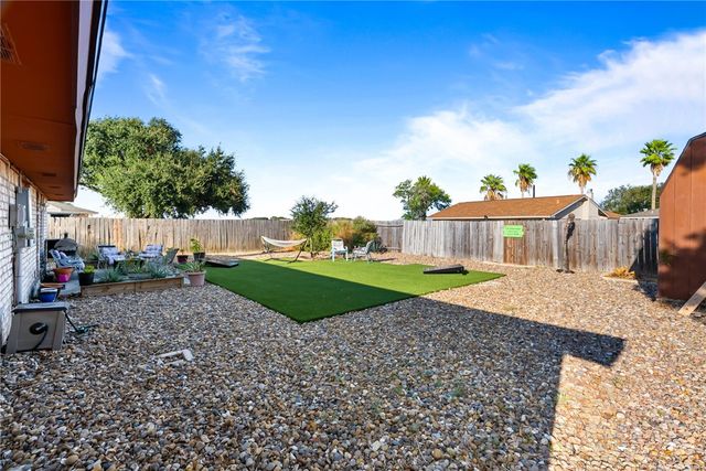 3330 Celon Dr, Corpus Christi, TX 78418