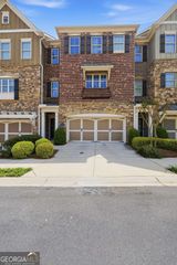 917 Dumaine Trace, Atlanta, GA 30328