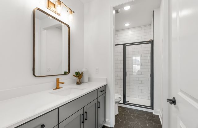 805 Everglade Rd, Lebanon, TN 37090