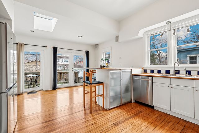 1648 W 100th Street, Chicago, IL 60643