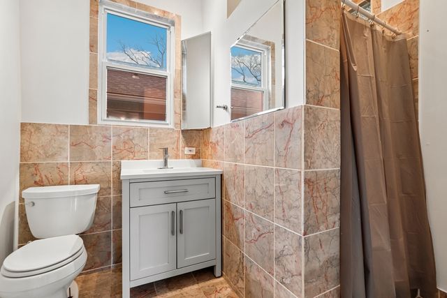 1648 W 100th Street, Chicago, IL 60643