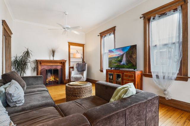 1648 W 100th Street, Chicago, IL 60643