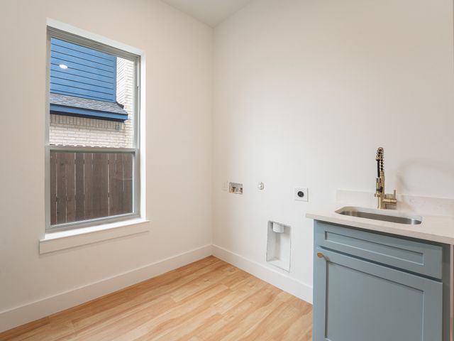 3041 Valentine Street, Dallas, TX 75215