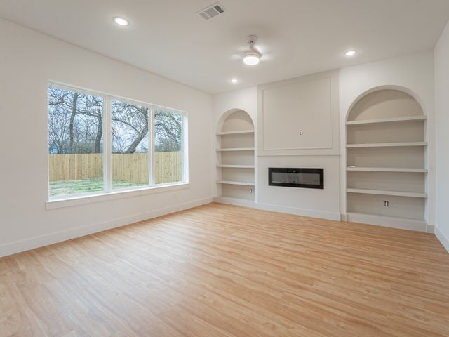 3041 Valentine Street, Dallas, TX 75215