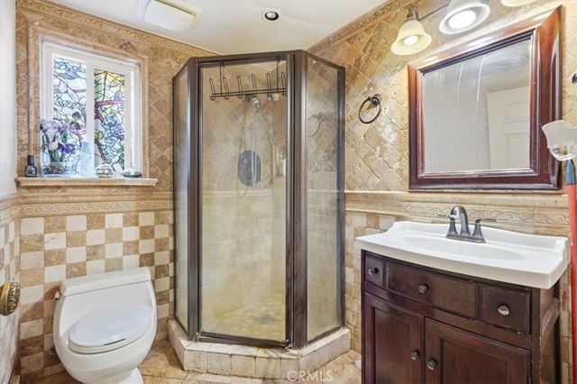 710 S Ridgeview, Anaheim Hills, CA 92807