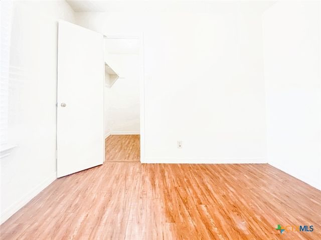 106 Hughson Court, San Marcos, TX 78666