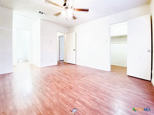 106 Hughson Court, San Marcos, TX 78666