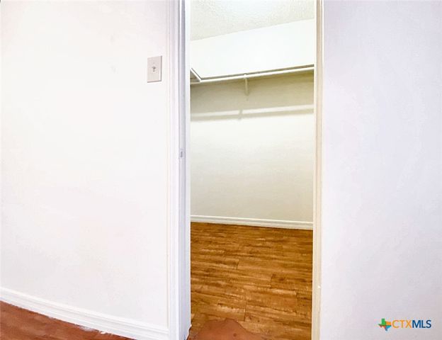 106 Hughson Court, San Marcos, TX 78666