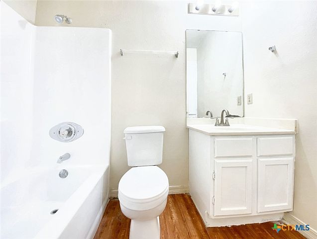 106 Hughson Court, San Marcos, TX 78666