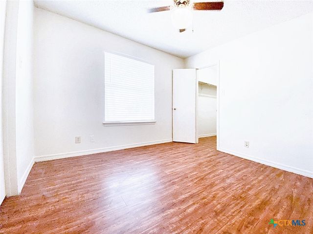 106 Hughson Court, San Marcos, TX 78666