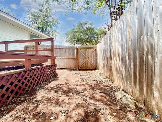 106 Hughson Court, San Marcos, TX 78666