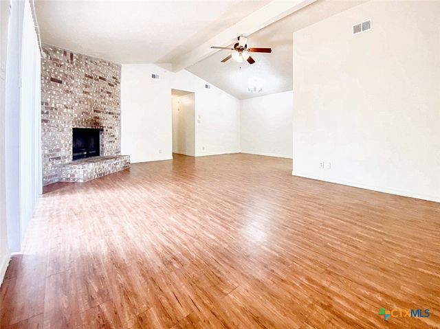 106 Hughson Court, San Marcos, TX 78666