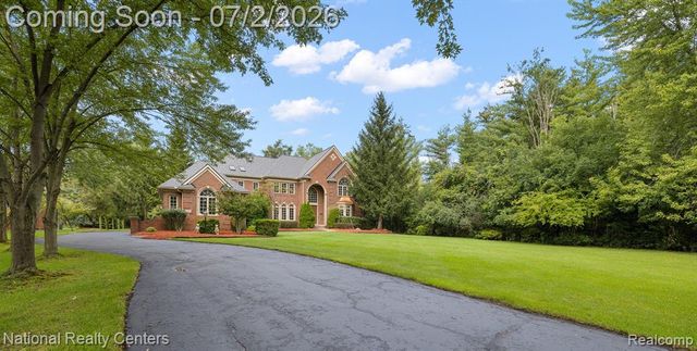 30055 Forest Drive, Franklin, MI 48025