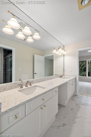 30055 Forest Drive, Franklin, MI 48025
