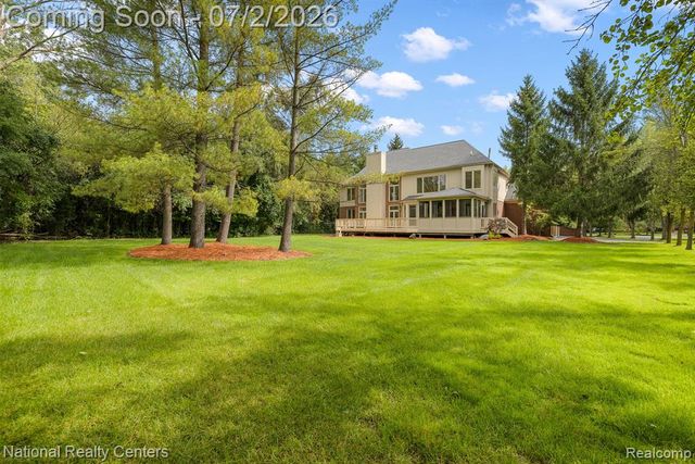 30055 Forest Drive, Franklin, MI 48025