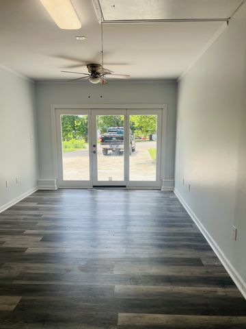 902 Regalwood Ct, Smyrna, TN 37167