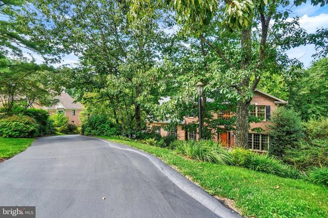 1770 WYNDHAM DR, York, PA 17403