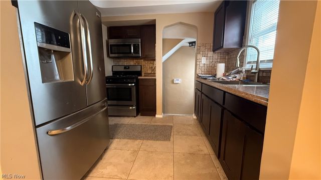 4643 E 90th Street, Garfield Heights, OH 44125