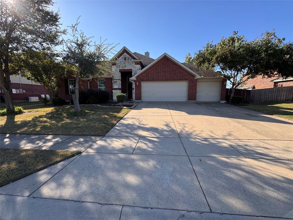 3011 Clear Springs Drive, Forney, TX 75126