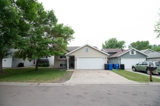 1938 53rd Avenue S, Fargo, ND 58104