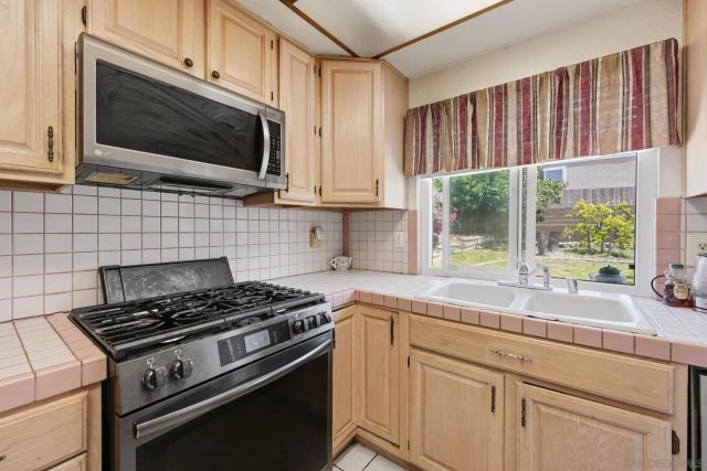 707 Granada, Vista, CA 92083