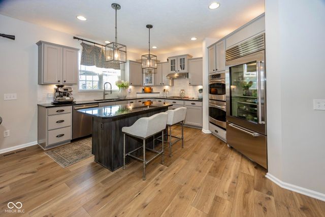 15375 Ackerley Drive, Fishers, IN 46040