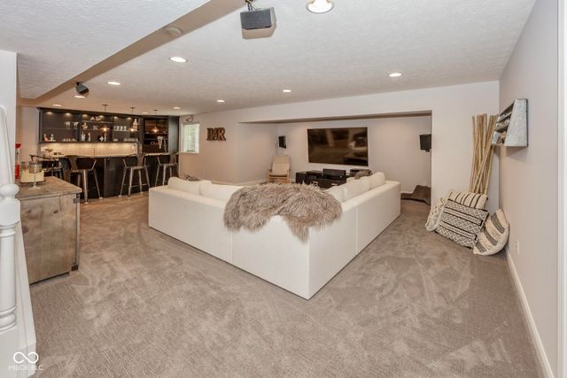 15375 Ackerley Drive, Fishers, IN 46040