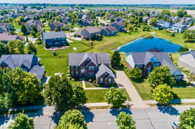 15375 Ackerley Drive, Fishers, IN 46040