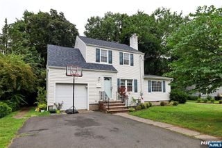 8 Rutgers Terrace, Fair Lawn, NJ 07410