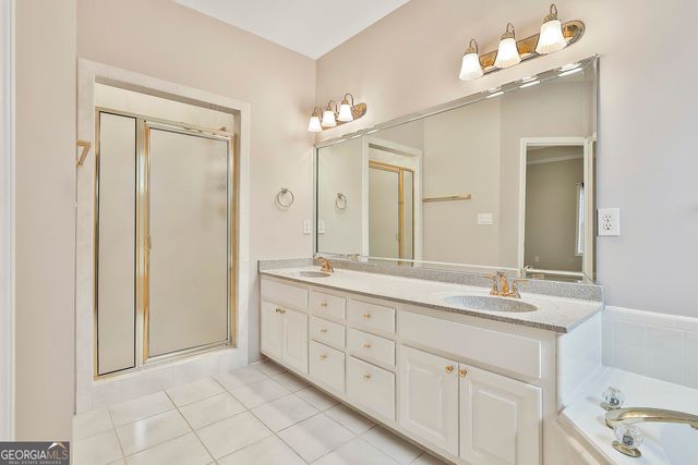 207 Prestwick Way N, Stockbridge, GA 30281