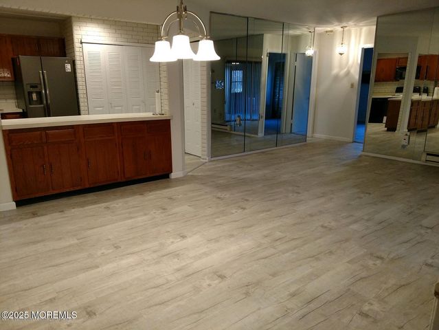 137 Amberly Drive E, Manalapan, NJ 07726