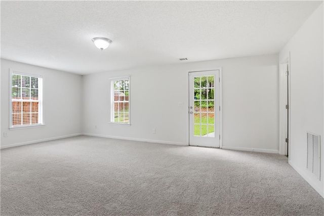 117 E Woodland Manor, Temple, GA 30179