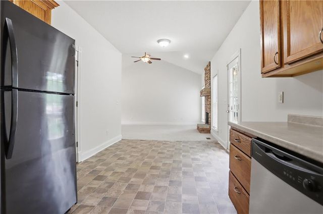 117 E Woodland Manor, Temple, GA 30179