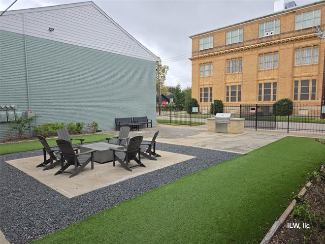 815 Harvard Street 30, Houston, TX 77007