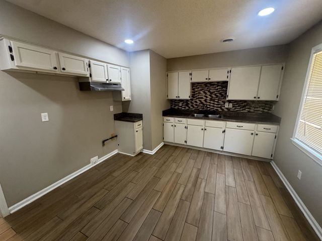 4200 CLYDESDALE DR, Memphis, TN 38109