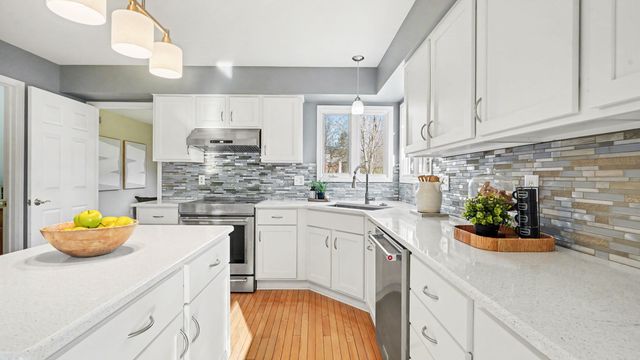 1829 Michelle Court, Ann Arbor, MI 48105