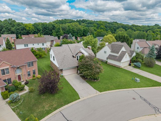 1829 Michelle Court, Ann Arbor, MI 48105