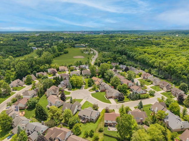 1829 Michelle Court, Ann Arbor, MI 48105