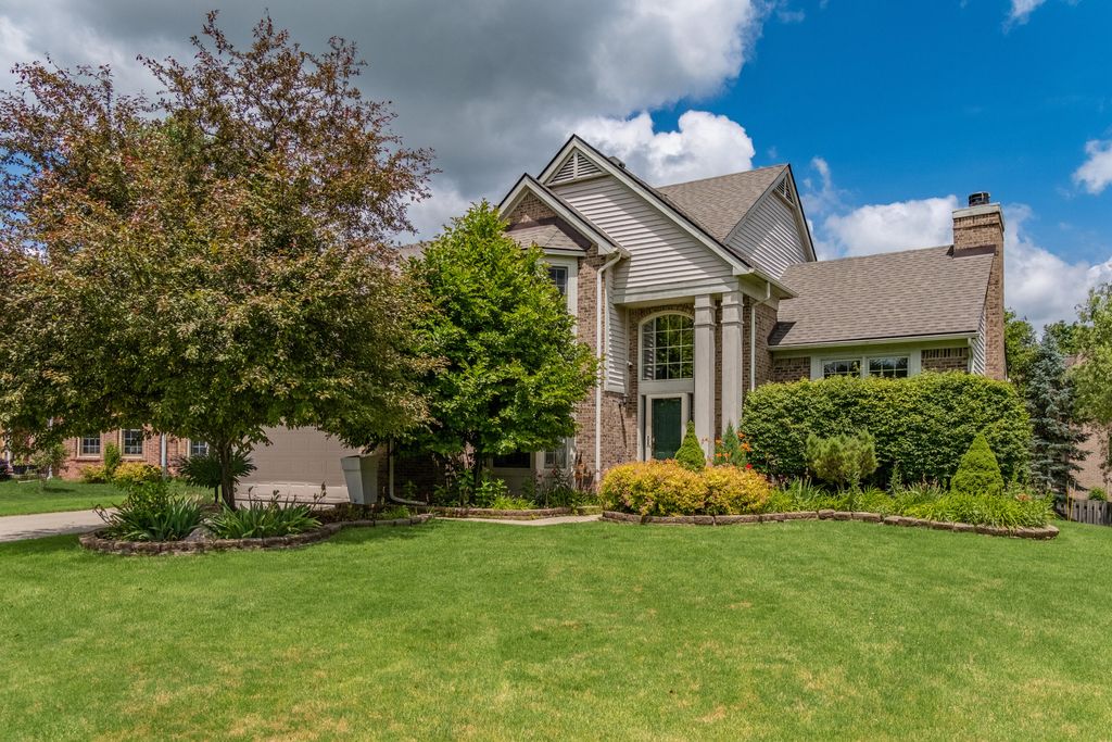 1829 Michelle Court, Ann Arbor, MI 48105