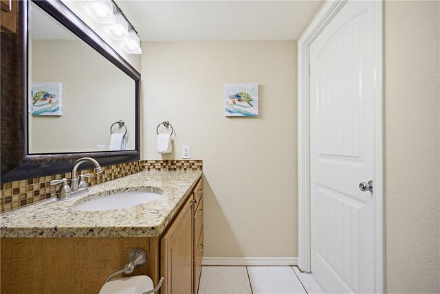 14810 Windward Dr 516, Corpus Christi, TX 78418