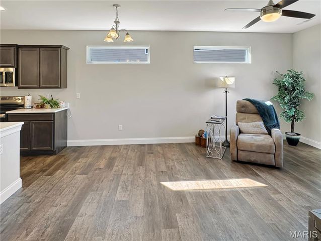 891 Walter Way, Washington, MO 63090