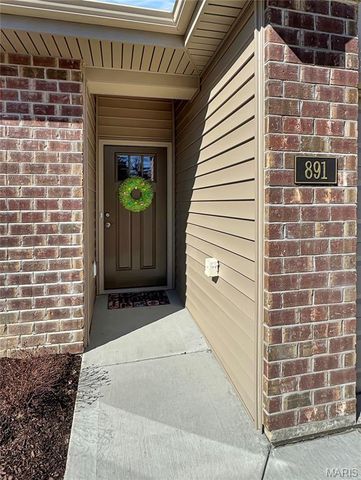 891 Walter Way, Washington, MO 63090