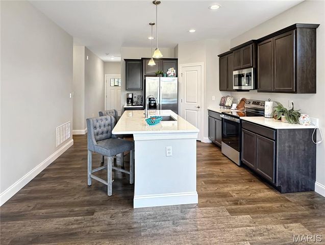 891 Walter Way, Washington, MO 63090