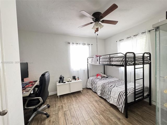 2726 Taylor St, Hollywood, FL 33020