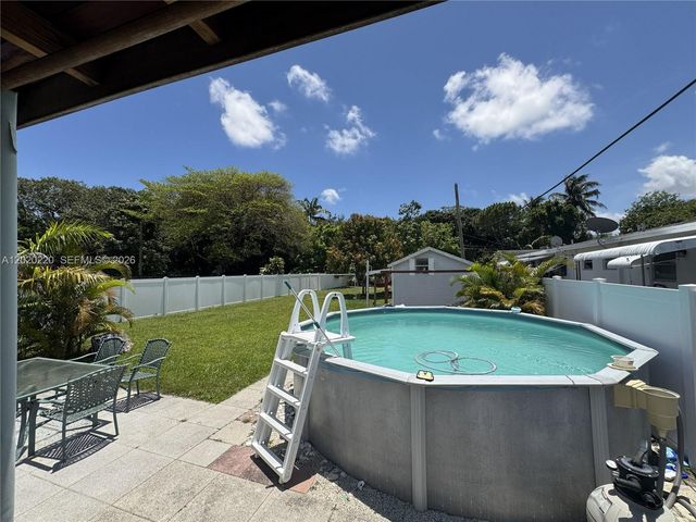 2726 Taylor St, Hollywood, FL 33020