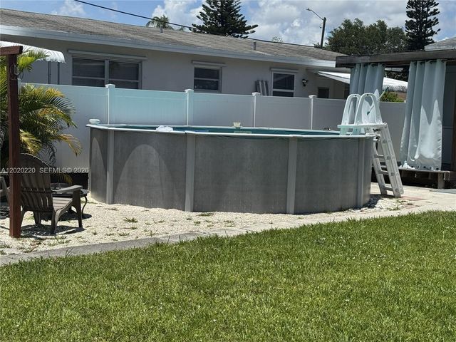 2726 Taylor St, Hollywood, FL 33020