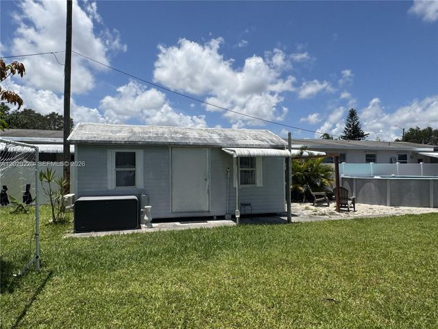 2726 Taylor St, Hollywood, FL 33020